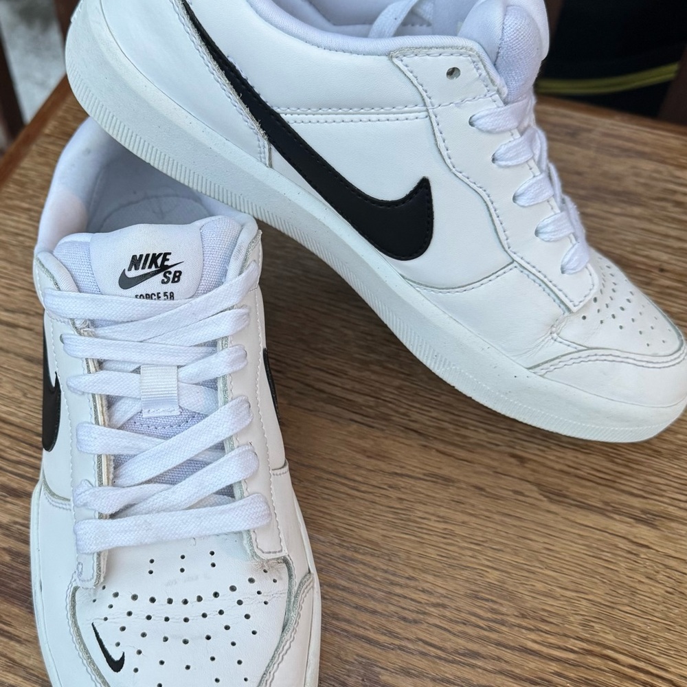 Nike Men’s SB Forcé 58 Premium White and Black